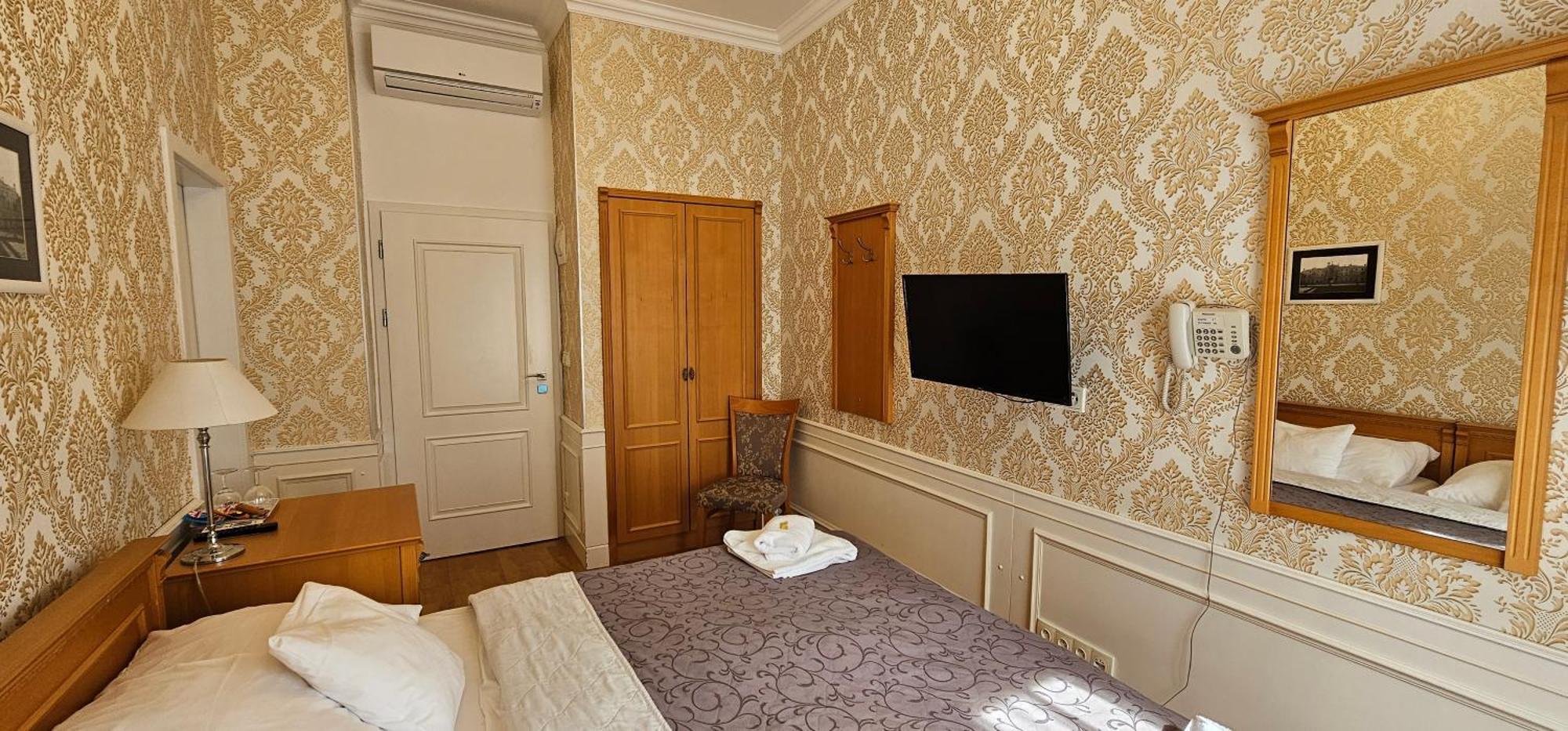 Zamecky Hotel Lednice Exterior foto